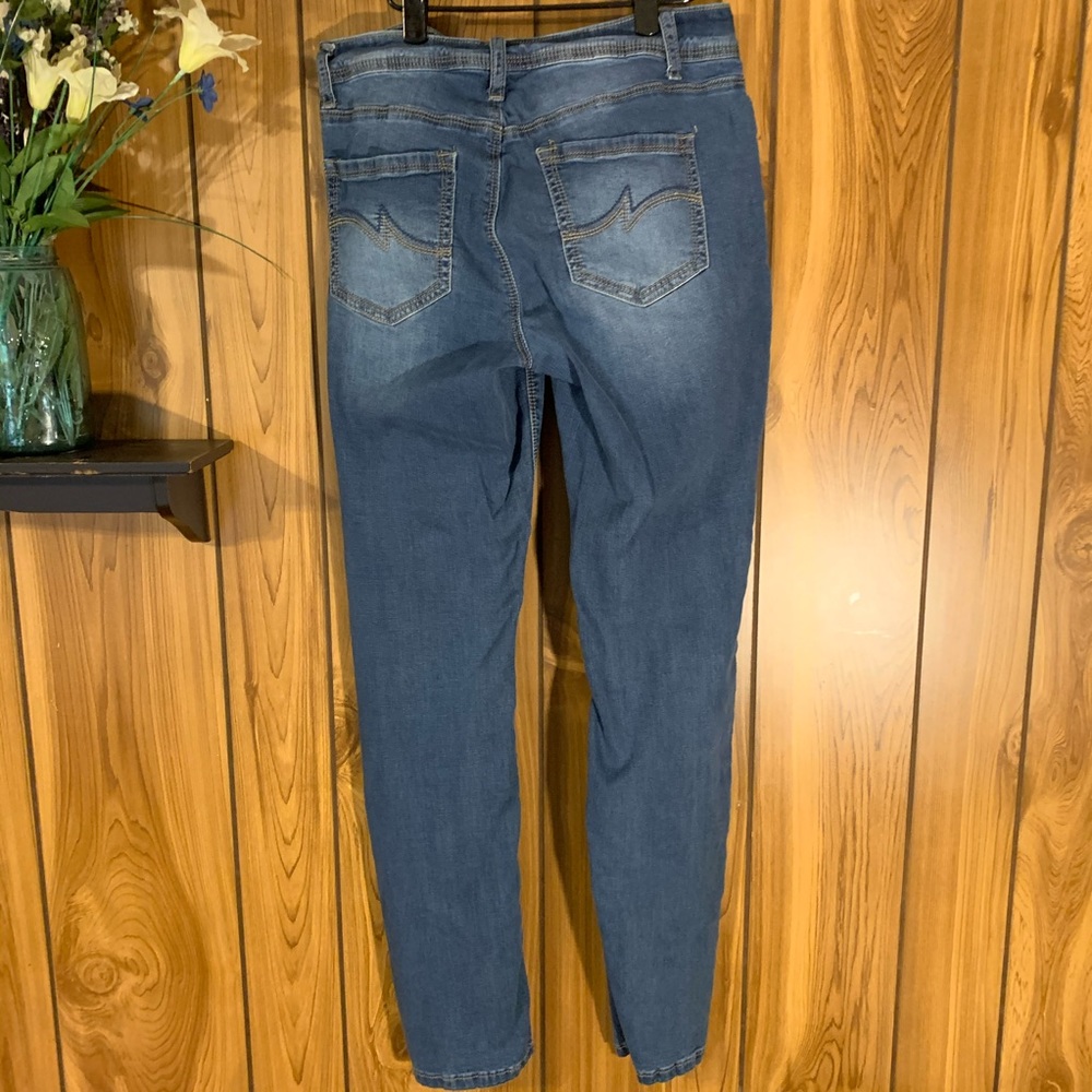 The Luxuriously Soft Jean Stretch Skinny